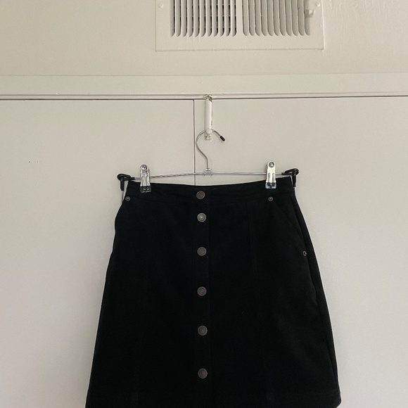 Abercrombie Black Faux-Suede Button-Up Mini Skirt Size XS - Picture 9 of 14
